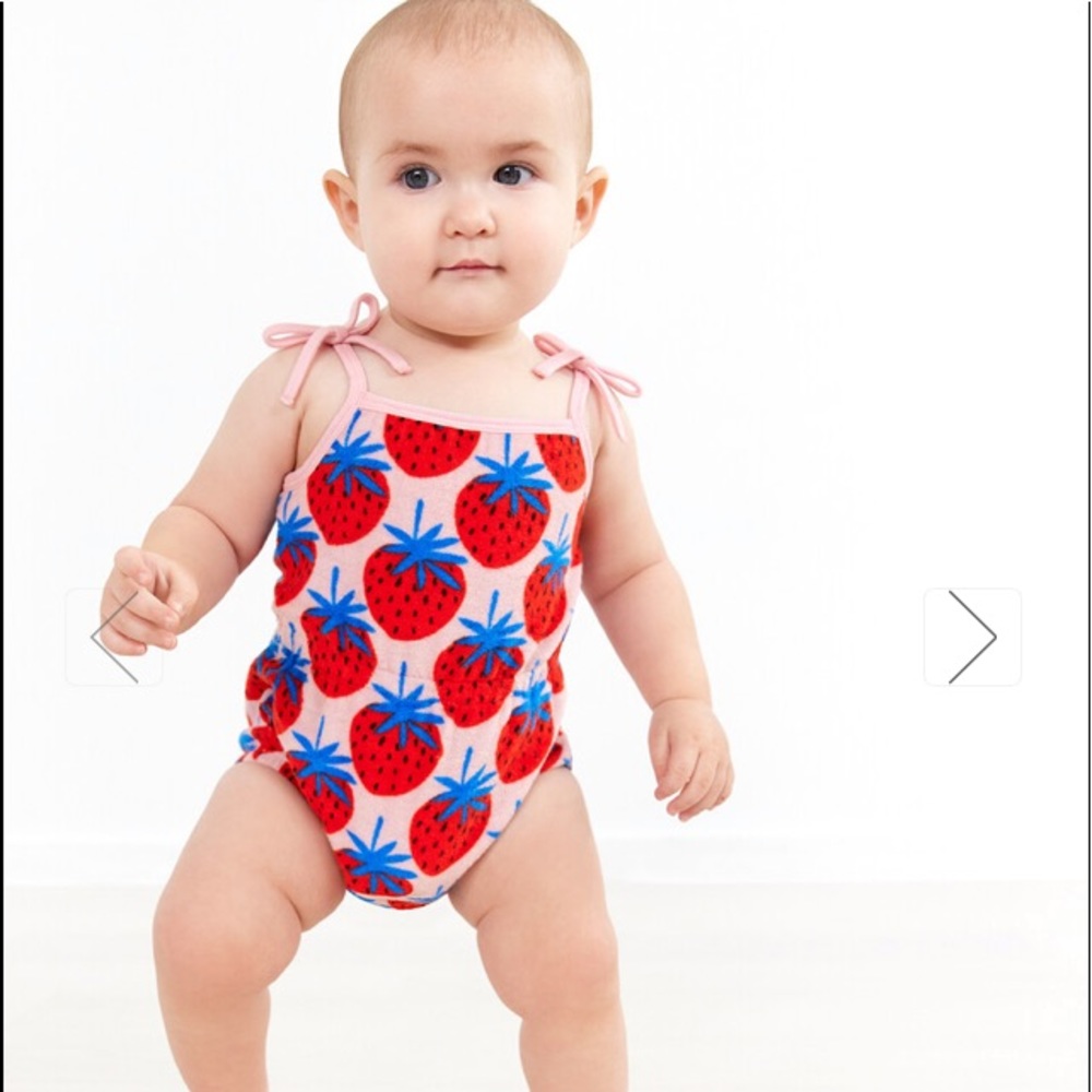 Hanna Andersson Baby Print Terry Romper in Super Strawberries 2T NWT